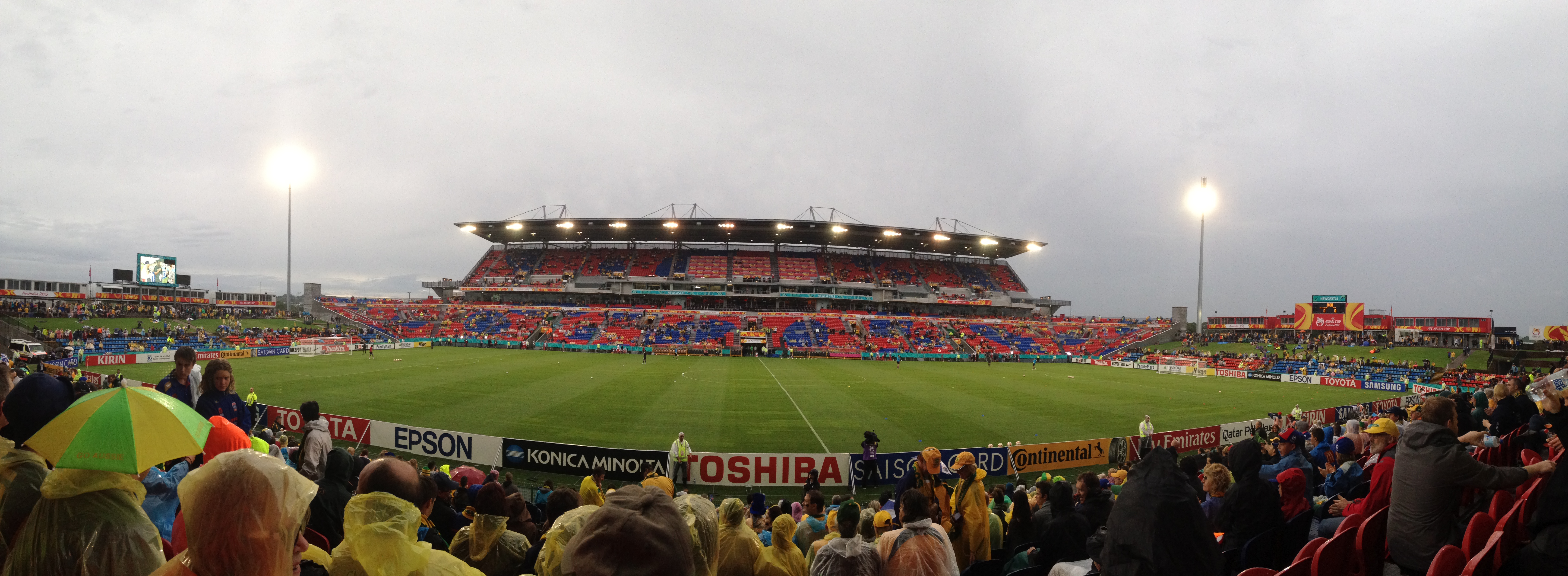 Hunter Stadium in Newcastle in daytime, during the 2015 AFC Asian Cup semi-final between Australia and the UAE.